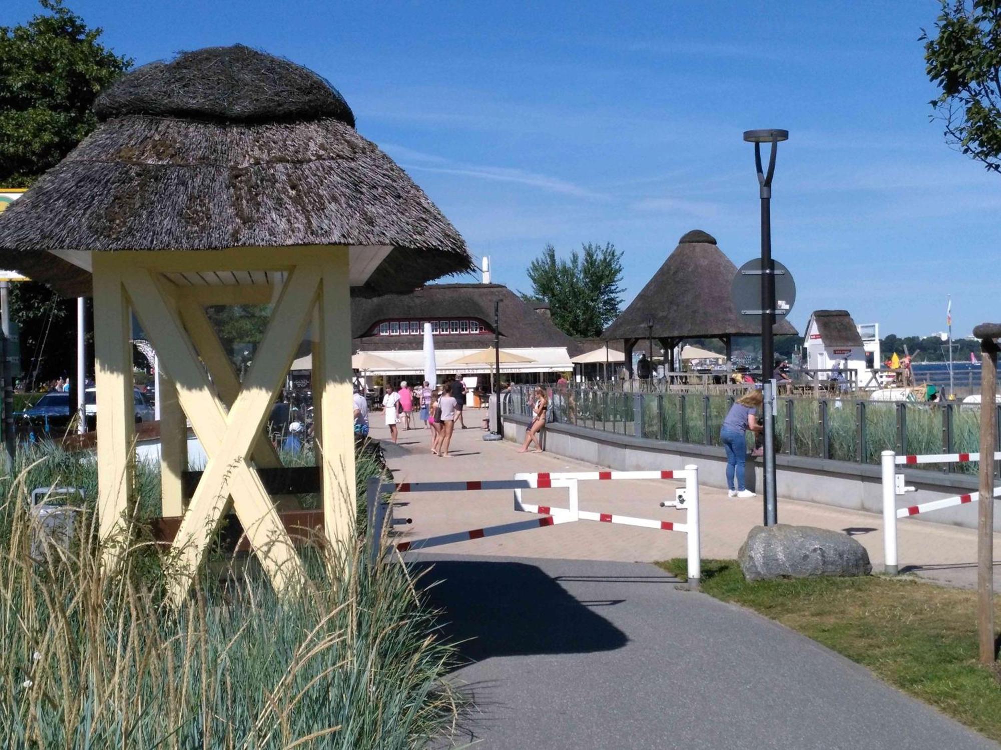 Haus Suedstrand, Scharbeutz-Sierksdorf Buitenkant foto